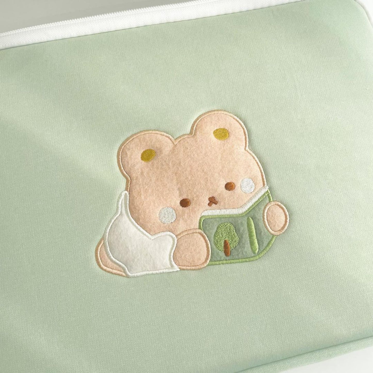 13インチPCケース - パム読書