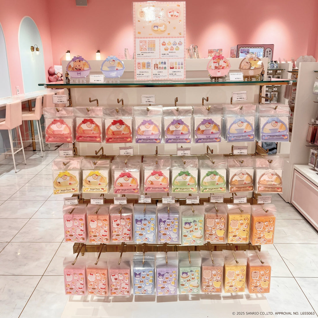 「スタジオハヌル×サンリオキャラクターズ」fanfancy+コラボアイテムが店頭にも登場！